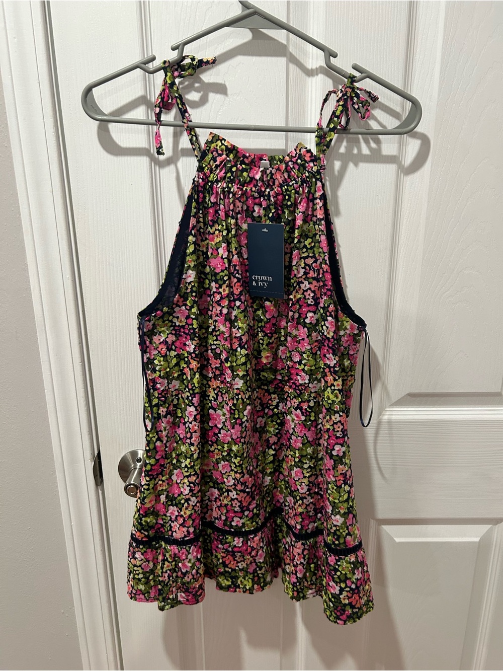 NWT Crown & Ivy Floral Tie-Shoulder Top - Pink, Green, & Navy